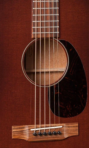 גיטרה אקוסטית + ארגז MARTIN 00017SM