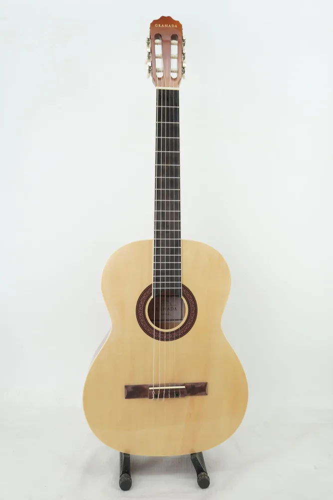 גיטרה קלאסית נרתיק גימור מבריק GRANADA GC39B-NA NATURAL