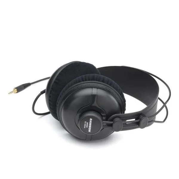 אוזניות SAMSON SR950 closed back studio headphones