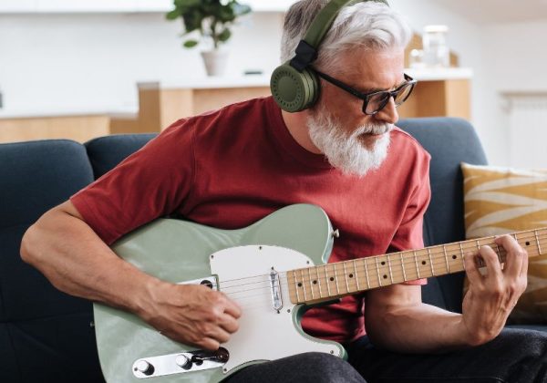 אין גיל לנגינה